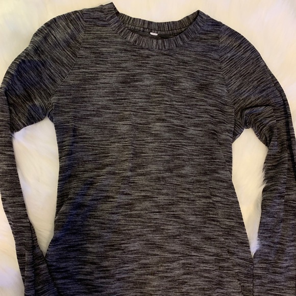 Lululemon dress size 6